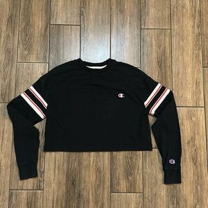 Champion Cropped Black Long Sleeve Tee